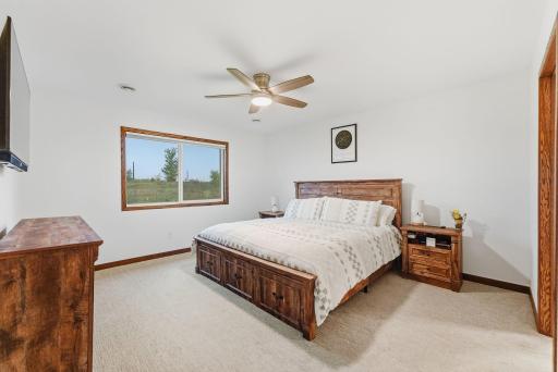 3267 Old Stone Way NE, Sauk Rapids, MN 56379
