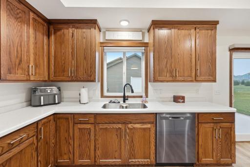 3267 Old Stone Way NE, Sauk Rapids, MN 56379