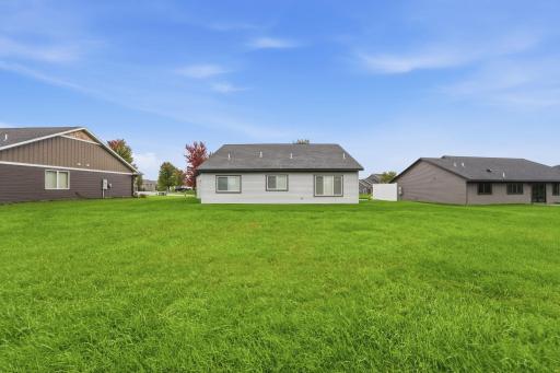 3267 Old Stone Way NE, Sauk Rapids, MN 56379