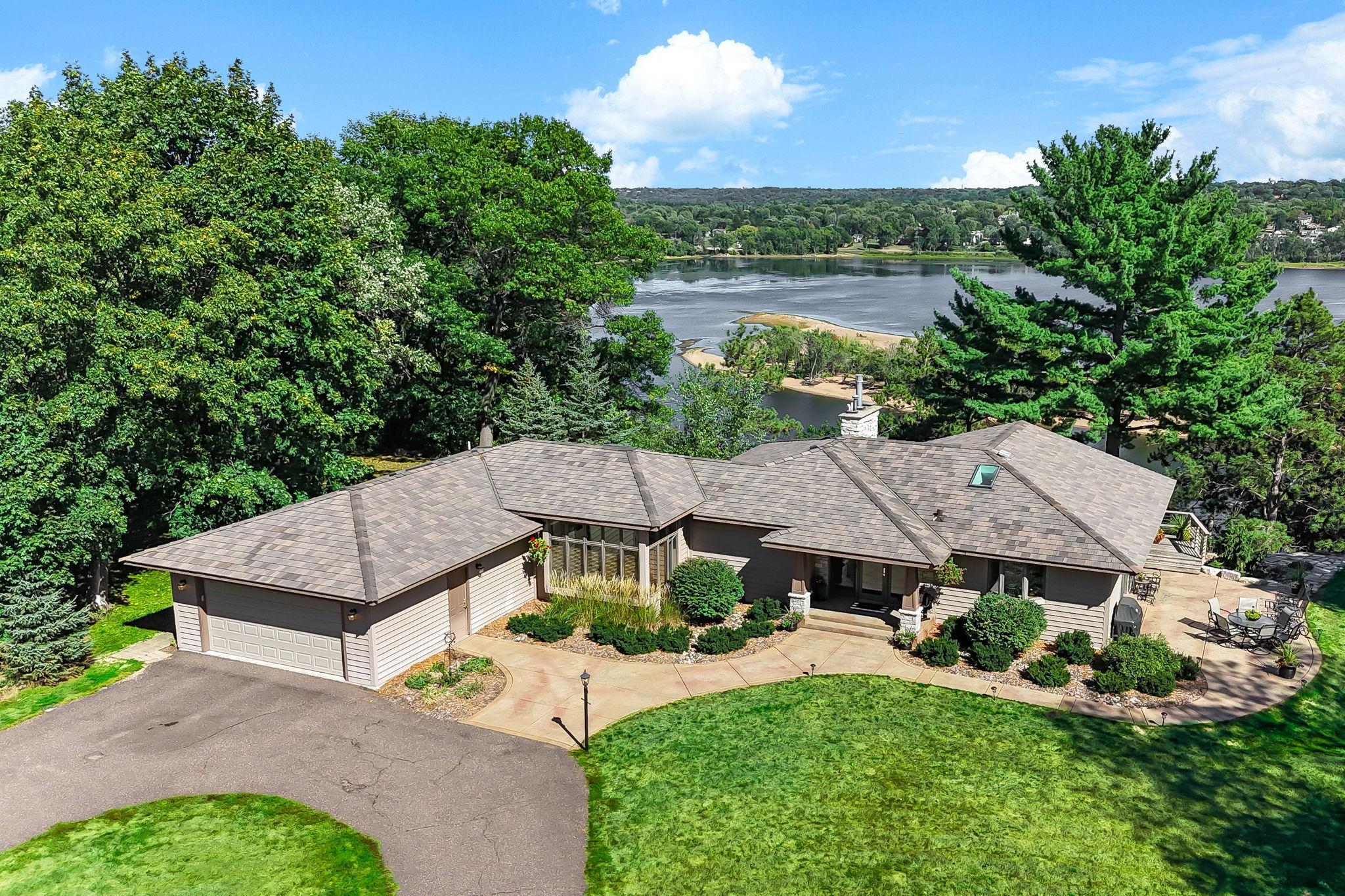 80-web-or-mls-1963-Quant-Ave-N-Aerial-03.jpg