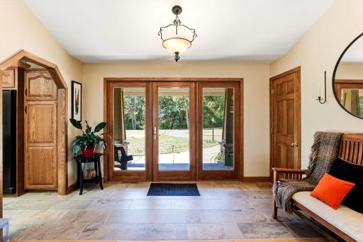 8-web-or-mls-1963-Quant-Ave-N-08 - Copy.jpg