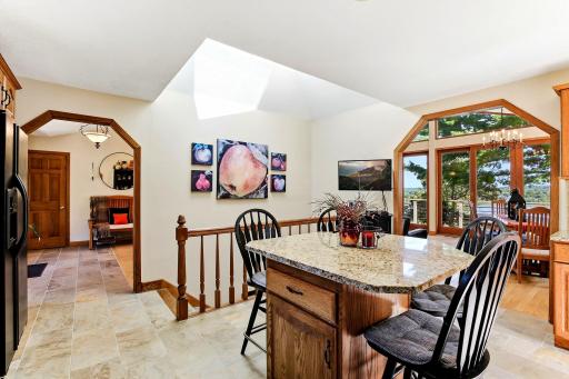19-web-or-mls-1963-Quant-Ave-N-19.jpg