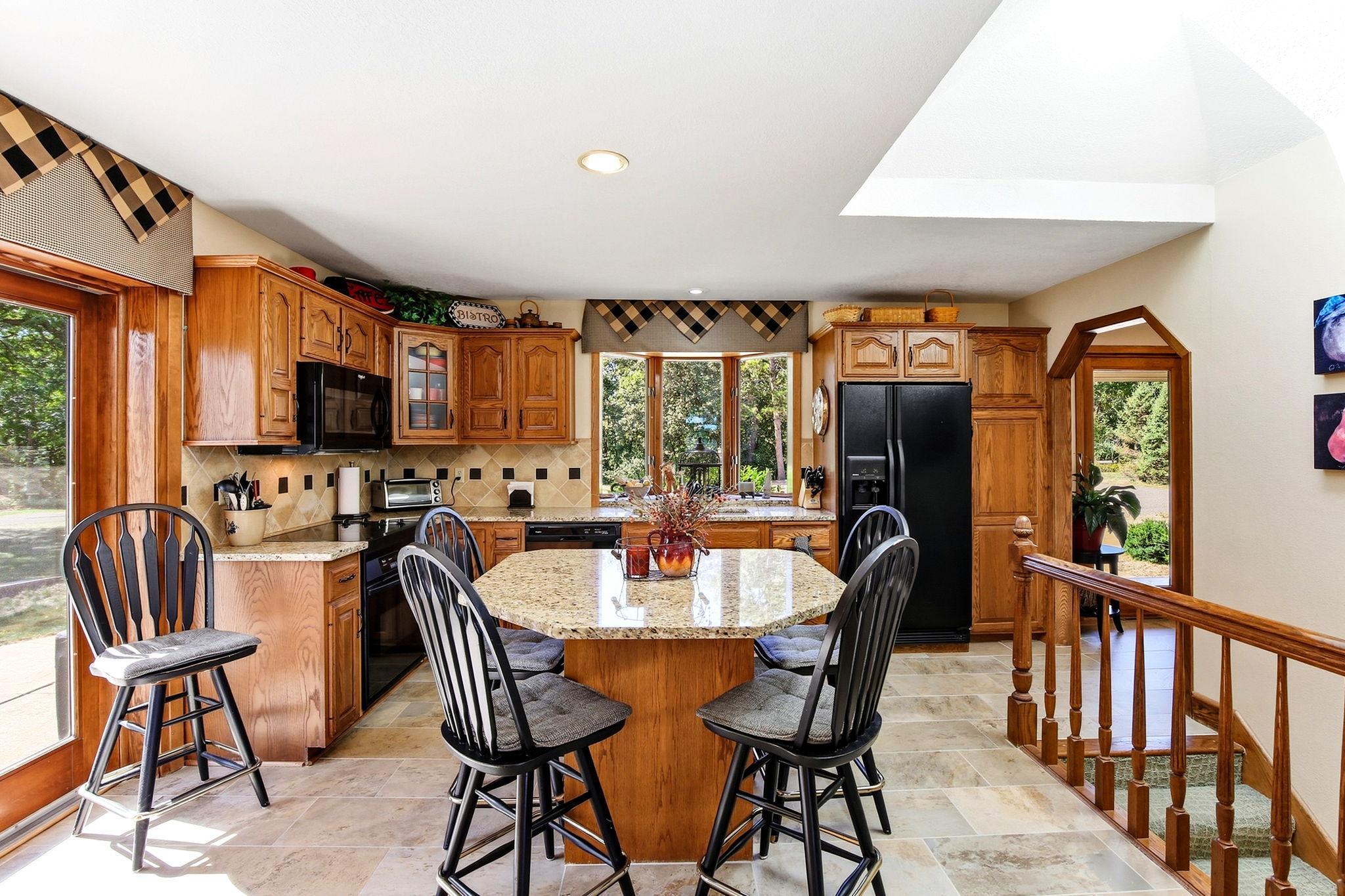 20-web-or-mls-1963-Quant-Ave-N-20.jpg