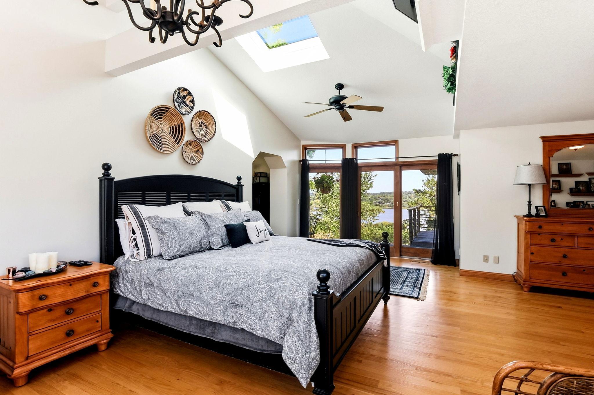 30-web-or-mls-1963-Quant-Ave-N-30.jpg