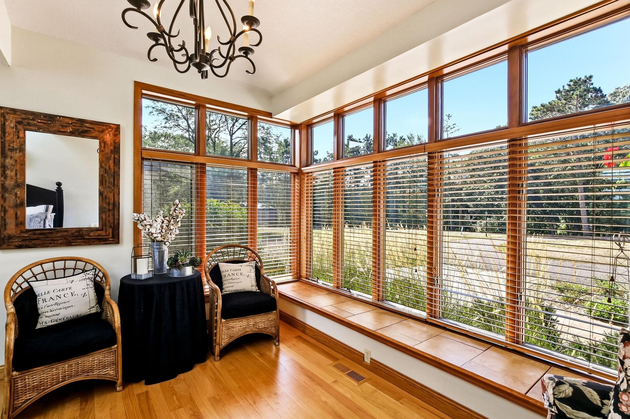 32-web-or-mls-1963-Quant-Ave-N-32.jpg