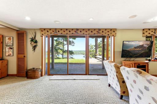 43-web-or-mls-1963-Quant-Ave-N-43.jpg