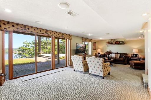 44-web-or-mls-1963-Quant-Ave-N-44.jpg