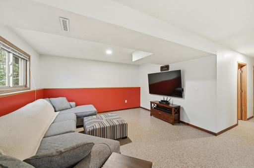 6209 24th Avenue NW, Rochester, MN 55901