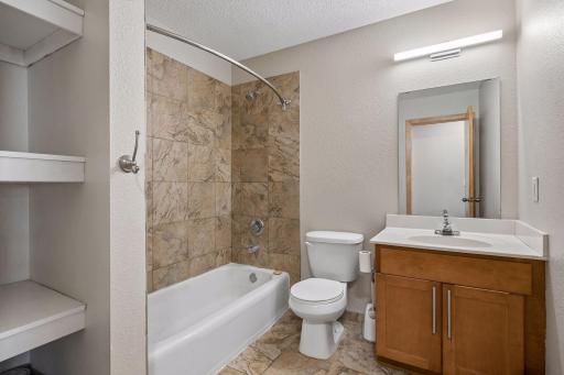 2532 1st Avenue S, 208, Minneapolis, MN 55404