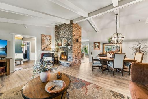 16497 Franklin Trail SE, Prior Lake, MN 55372
