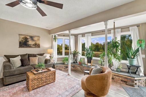 16497 Franklin Trail SE, Prior Lake, MN 55372