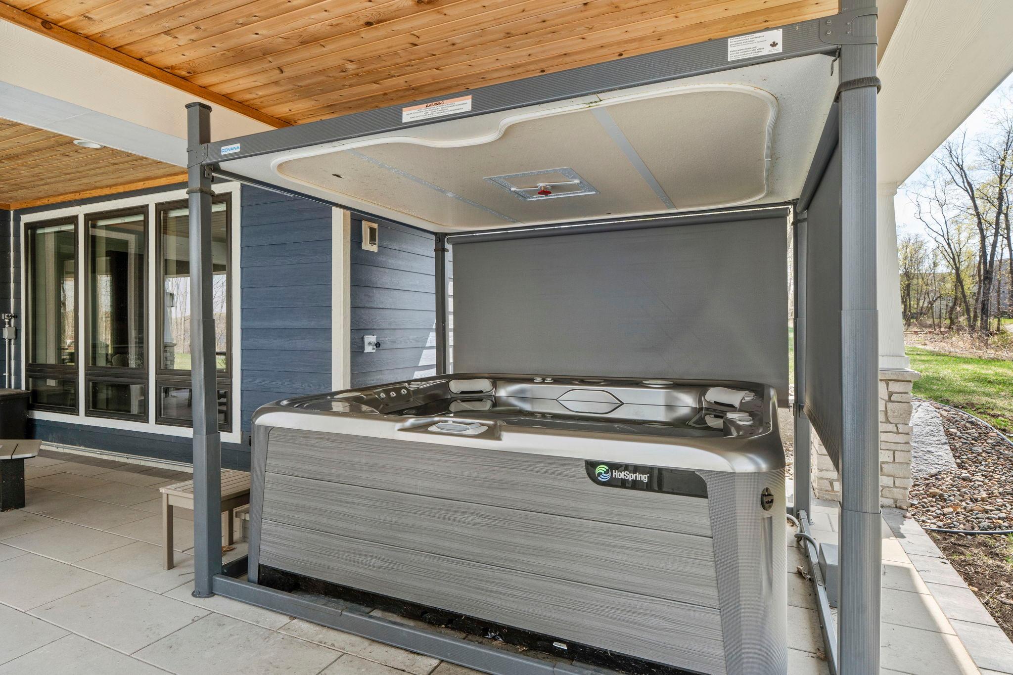 Saltwater hot tub