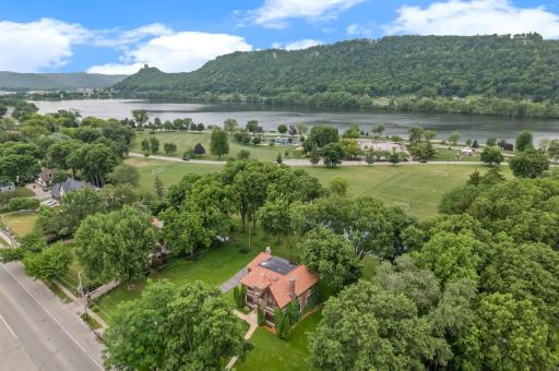 51 W Sarnia Street, Winona, MN 55987
