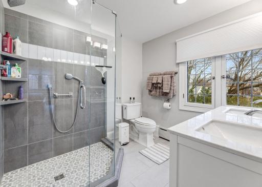 51 W Sarnia Street, Winona, MN 55987