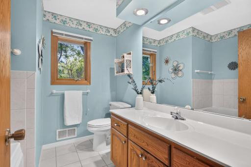 22015 Pillsbury Avenue, Lakeville, MN 55044