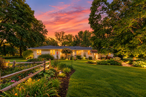 22015 Pillsbury Avenue, Lakeville, MN 55044