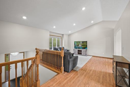 674 Lois Lane, Lino Lakes, MN 55014
