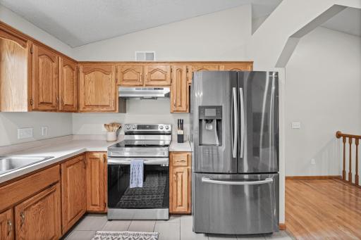 674 Lois Lane, Lino Lakes, MN 55014