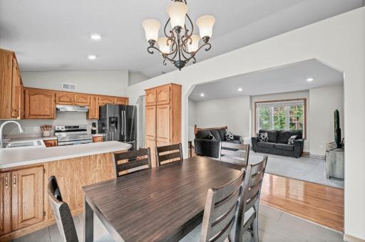 674 Lois Lane, Lino Lakes, MN 55014