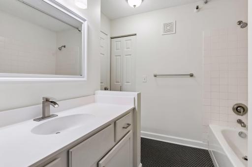7610 York Avenue S, 3109, Edina, MN 55435