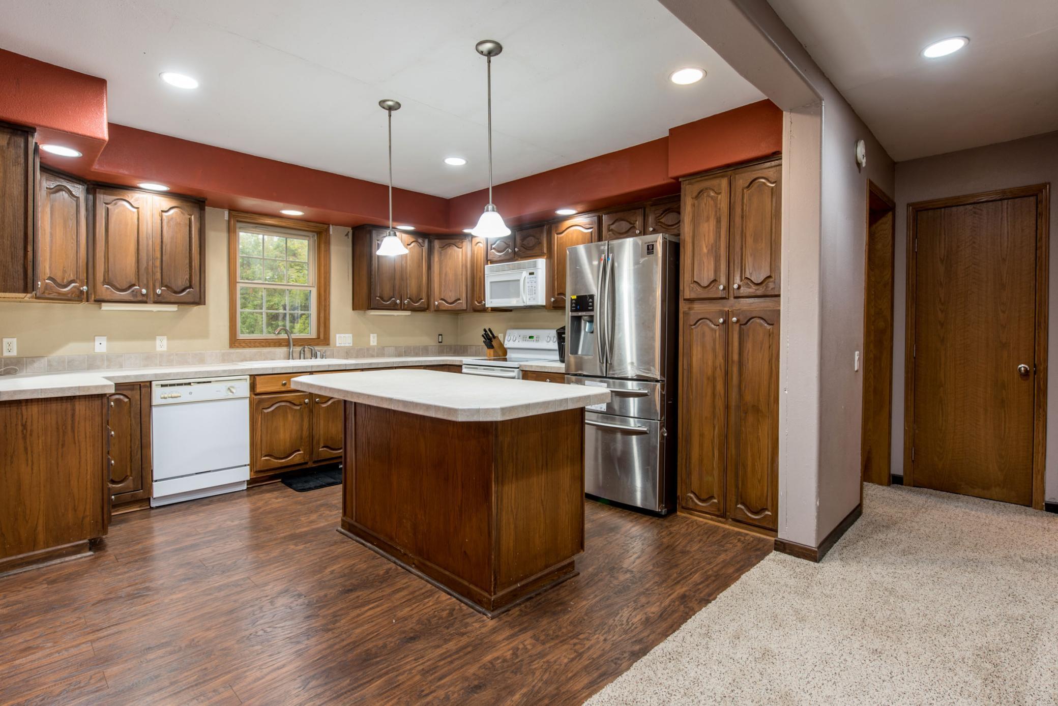 Kitchen with center island