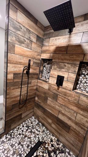 Multiple shower heads!