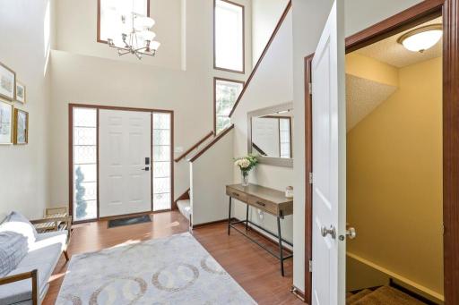 2321 Woodcrest Drive, Woodbury, MN 55129
