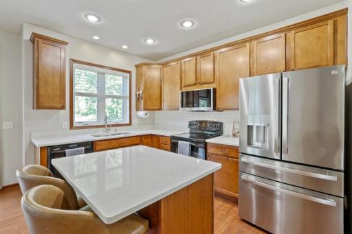 2321 Woodcrest Drive, Woodbury, MN 55129
