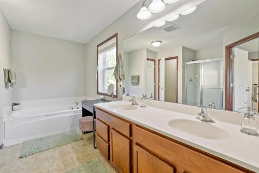 2321 Woodcrest Drive, Woodbury, MN 55129
