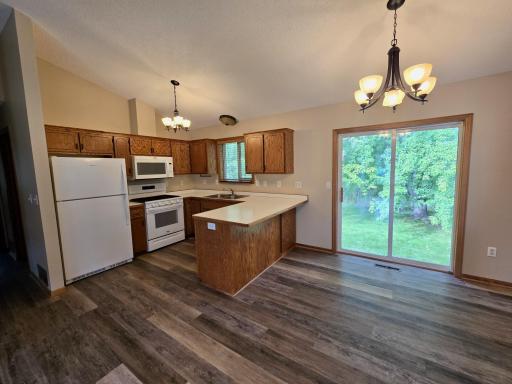 Kitchen - No Deck