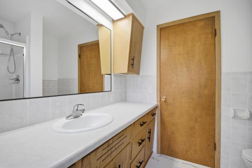 1021 Van Buren Avenue, Owatonna, MN 55060