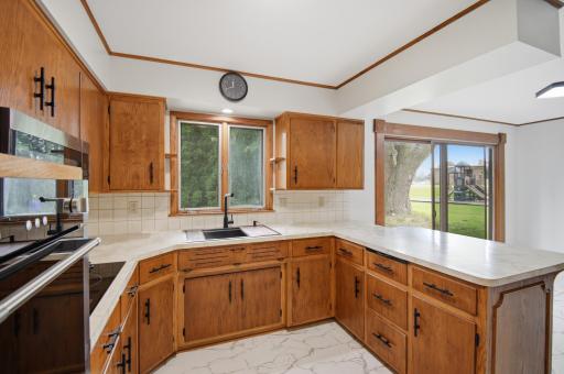 1021 Van Buren Avenue, Owatonna, MN 55060