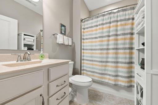 8275 Oakview Court N, Maple Grove, MN 55369