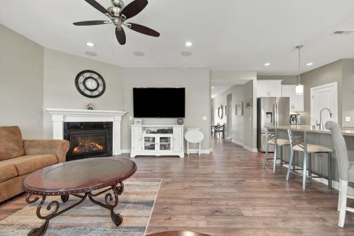 8275 Oakview Court N, Maple Grove, MN 55369