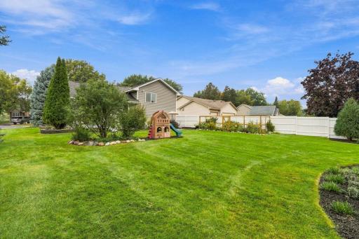 2905 127th Circle NW, Coon Rapids, MN 55448