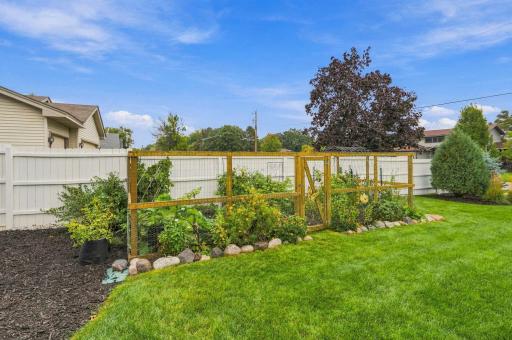2905 127th Circle NW, Coon Rapids, MN 55448