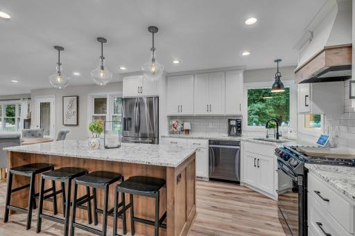 1685 Riverside Avenue N, Sartell, MN 56377