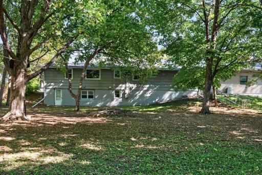 6913 Toledo Avenue N, Brooklyn Center, MN 55429