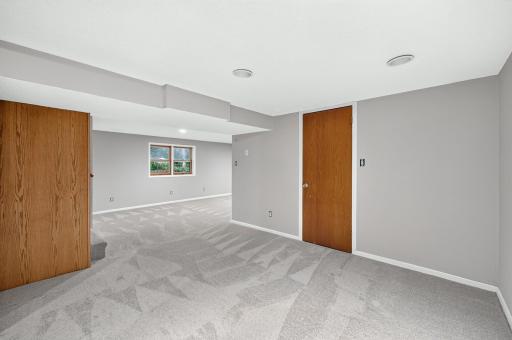 6913 Toledo Avenue N, Brooklyn Center, MN 55429