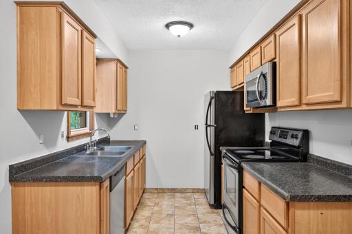 6913 Toledo Avenue N, Brooklyn Center, MN 55429