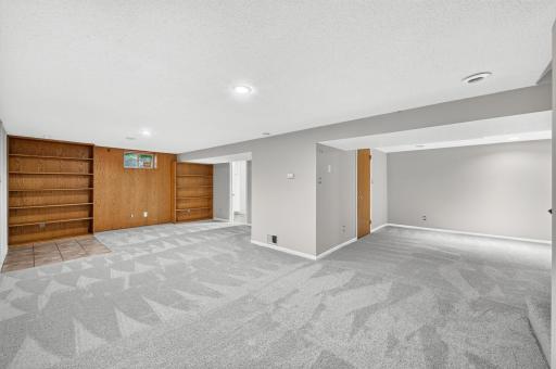 6913 Toledo Avenue N, Brooklyn Center, MN 55429