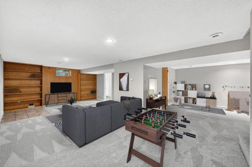 6913 Toledo Avenue N, Brooklyn Center, MN 55429