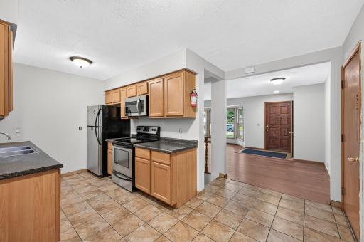 6913 Toledo Avenue N, Brooklyn Center, MN 55429