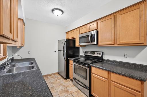 6913 Toledo Avenue N, Brooklyn Center, MN 55429