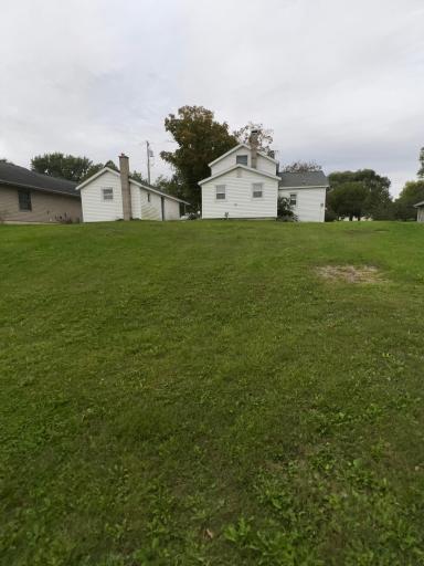 325 N 1st Street, Kellogg, MN 55945