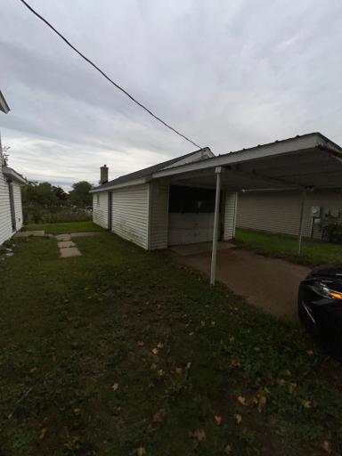 325 N 1st Street, Kellogg, MN 55945