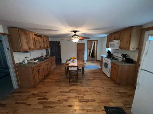325 N 1st Street, Kellogg, MN 55945