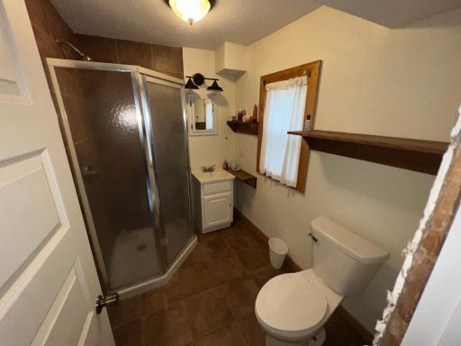 325 N 1st Street, Kellogg, MN 55945