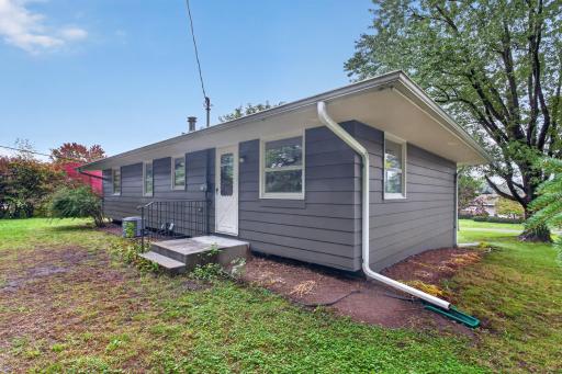 724 E 152nd Street, Burnsville, MN 55306