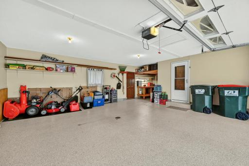 2228 Viking Drive NW, Rochester, MN 55901